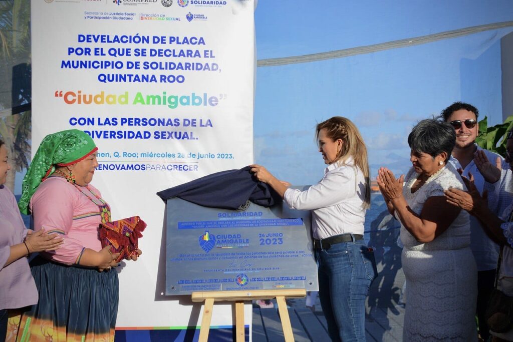 Firman convenio para erradicar la discriminación en Solidaridad