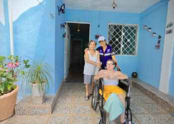 “Pinta tu fachada” mejora entorno urbano de solidarenses: Lili Campos