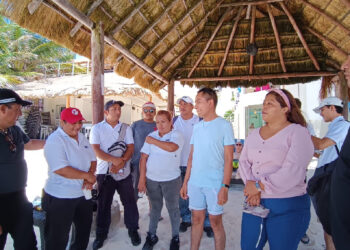 Protestan trabajadores del hotel Playa Maya, en Solidaridad, por presuntas violaciones a sus derechos laborales