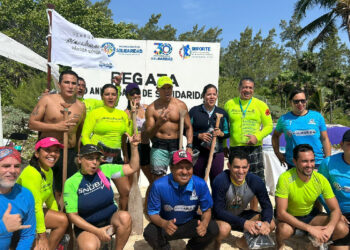 Exitosa regata a Remo en Canoas Mayas por 30 Aniversario de Solidaridad