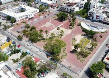 Plaza 28 de julio estará al 70% para el aniversario de Playa del Carmen