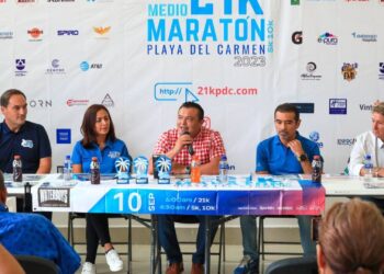 Gobierno impulsa a Playa del Carmen como destino deportivo