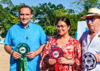 Arturo Parada conquista el gran premio de la Copa Internacional CSI2* Hípica Salazar