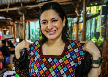 Despunta Estefanía Mercado en las preferencias ciudadanas para abanderar a la 4T en Solidaridad