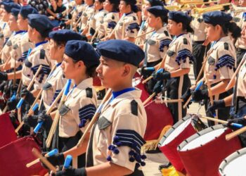Participativo y vistoso desfile por el CXIII Aniversario de la Revolución Mexicana