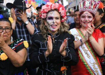 Un orgullo que tanta gente haya participado en el Janal Pixán en Playa del Carmen: Lili Campos