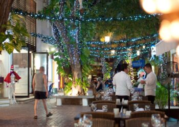 La Quinta Avenida de Playa del Carmen será el punto de reunión de locales y turistas para la cena del 24 de diciembre