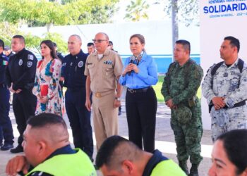 Lili Campos reconoce el papel fundamental de elementos policíacos en la renovación