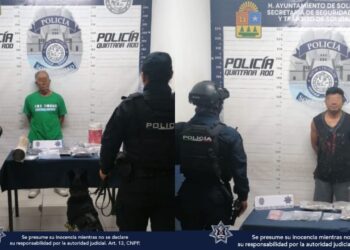Policía Municipal de Solidaridad asegura a dos sujetos, armas de fuego y posibles narcóticos
