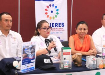 Abren taller de plomería para mujeres en Playa del Carmen
