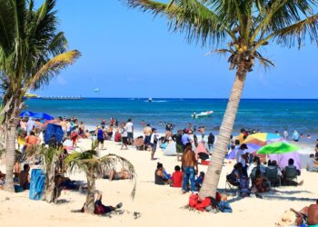 Más de 5 mil bañistas diarios han visitado las costas de Playa del Carmen la primera semana del 2024