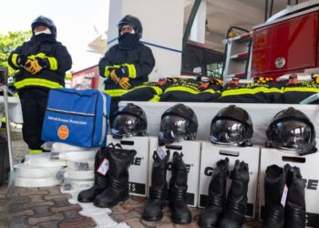 Solidaridad con el mejor equipo para bomberos en el estado