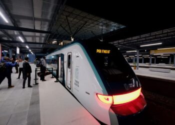 Estudiantes europeos visitan Playa del Carmen para evaluar el impacto del Tren Maya