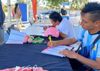Realizan 4ª Feria del Empleo en Puerto Aventuras