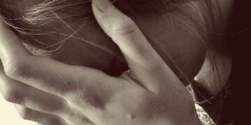 Separan de su cargo a maestro de secundaria de Playa del Carmen denunciado ante la Fiscalía por acoso