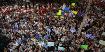 Solidaridad con Lili Campos; cuatro mil personas la respaldaron en su registro como aspirante a la alcaldía