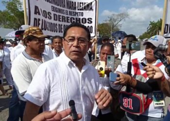 Se manifiestan ejidatarios de Playa del Carmen en defensa de sus tierras; invasores dicen que lo hacen por necesidad