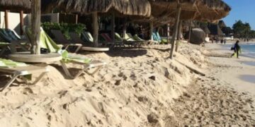 Algunas costas de Playa del Carmen han sido erosionadas por las mareas altas