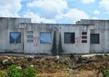 Considera cronista que si continúan las invasiones en Playa del Carmen será el fin del destino