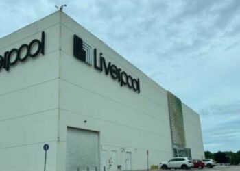 Ladrones ingresaron por un boquete al Liverpool de Playa del Carmen; robaron dinero en efectivo