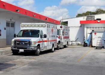 Lista, Cruz Roja en Cancún y Playa del Carmen ante el arribo del huracán "Beryl"