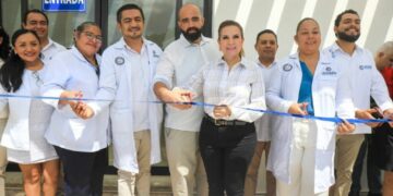 Lili Campos cumple con mejoras en el sistema de salud local