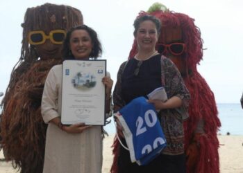 Entregan certificado Blue Flag en la Playa Inclusiva Pelícanos