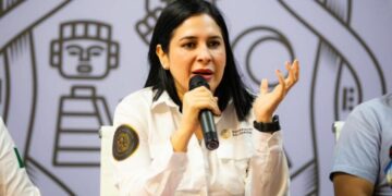 Estefanía Mercado atiende contingencia heredada por acumulación de basura en Solidaridad