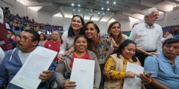 Con la entrega de 488 títulos de propiedad, llega la justicia social a familias de la Colosio y Cristo Rey