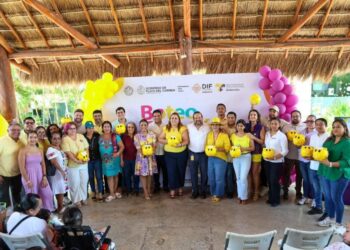 DIF Playa del Carmen da el primer paso en el Boteo Teletón 2025