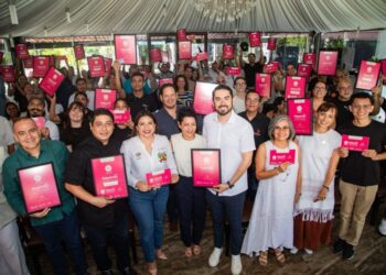 Gobierno de Estefanía Mercado entrega los galardones “Playenses Choice” a los mejores restaurantes de Playa del Carmen