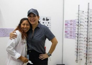 Más de 5 mil 600 medicamentos y 900 lentes gratuitos ha entregado “Salud Sin Tanto Choro” en 60 días en Playa del Carmen