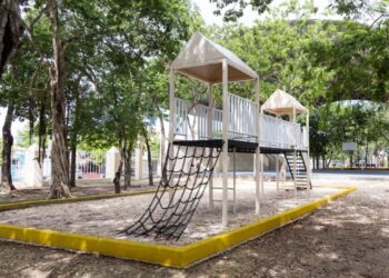 Gobierno de Estefanía Mercado avanza en la recuperación de parques y domos en Playa del Carmen