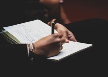 Las formas de expresión son nuestra identidad, afirma Raúl Arístides de la Academia de la Lengua desde Playa del Carmen