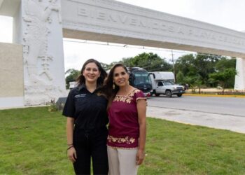 Mara Lezama y Estefanía Mercado inauguran el Arco de Acceso Norte de Playa del Carmen, equipado con alta tecnología en seguridad