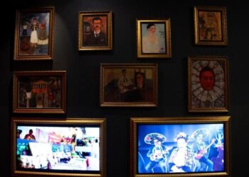 Alumnos de la EMIAA de Playa del Carmen conocen vida y obra de Frida Kahlo