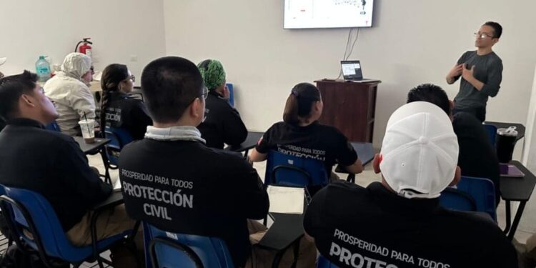 Impulsa gobierno de Estefanía Mercado la profesionalización de paramédicos en materia de atención de emergencias obstétricas