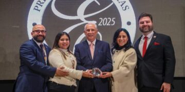 Playa del Carmen gana el Premio Excelencias Turísticas en la FITUR 2026 por la Ruta de la Miel y la Selva
