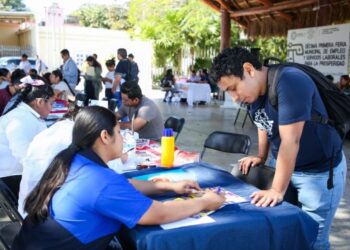 Gobierno de Estefanía Mercado vincula a buscadores de empleo con empresas