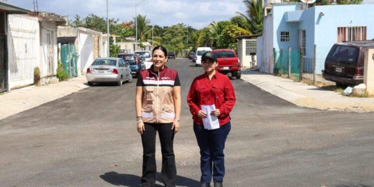 Estefanía Mercado pavimenta ocho mil metros cuadrados de vialidad en Villamar 2 de Playa del Carmen