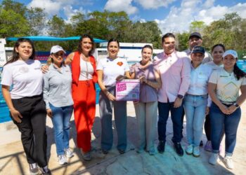 Anuncia Estefanía Mercado “Carril Rosa” en alberca olímpica para atención especializada a mujeres con linfedema