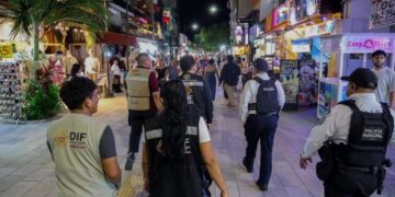 Cero tolerancia al trabajo infantil: DIF Playa del Carmen intensifica recorridos en la Quinta Avenida