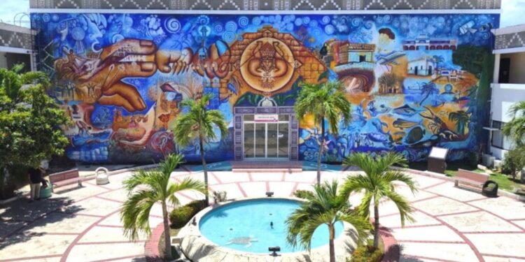 Gobierno de Playa del Carmen presenta exposición de arte "(a) Cortando Bordes"