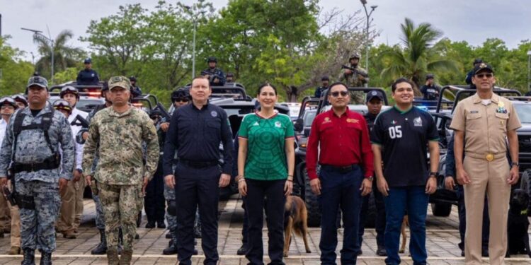 Estefanía Mercado pone en marcha el Operativo de Seguridad Verano Mundialista 2026 en Playa del Carmen